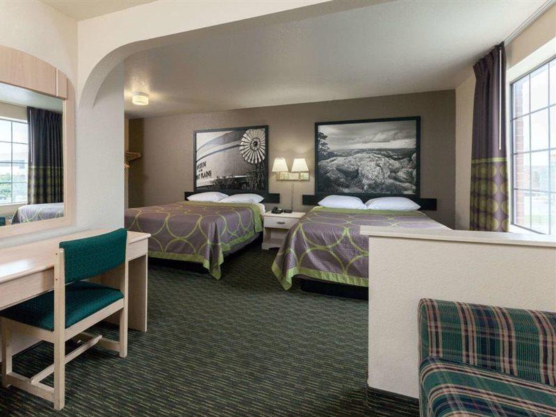 Hotel Super 8 By Wyndham Tulsa/Downtown/East Extérieur photo