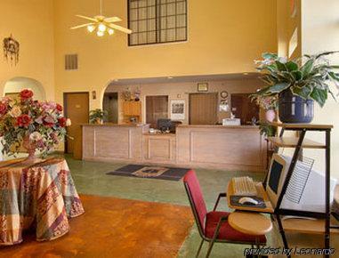 Hotel Super 8 By Wyndham Tulsa/Downtown/East Intérieur photo